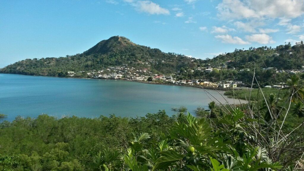 la baie de chiconi vue 1024x576