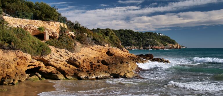 cala petita de la mora 768x330